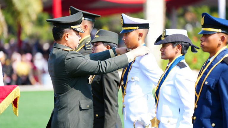 Panglima TNI Lantik 734 Perwira Prajurit Karier TNI TA 2026 yang Harus Anda Ketahui